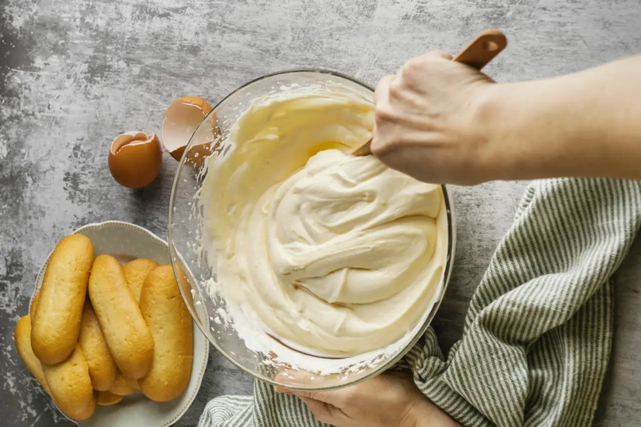 Come fare il tiramisù senza uova crude? Il metodo più sicuro