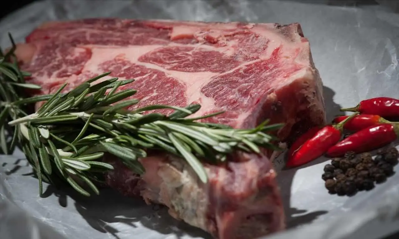 Come fare una marinatura perfetta per la carne rossa