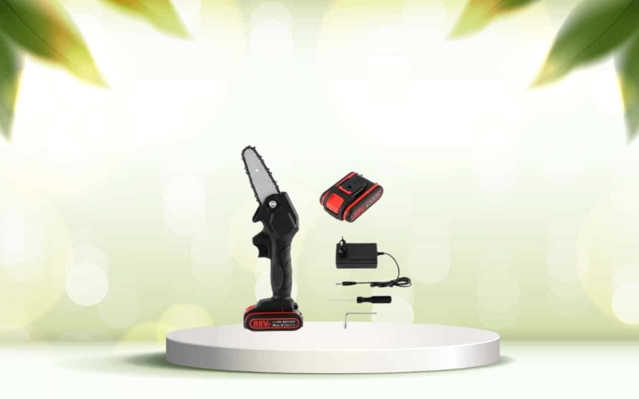 Rendi il tuo giardino perfetto con la mini motosega a batteria: scopri come usarla