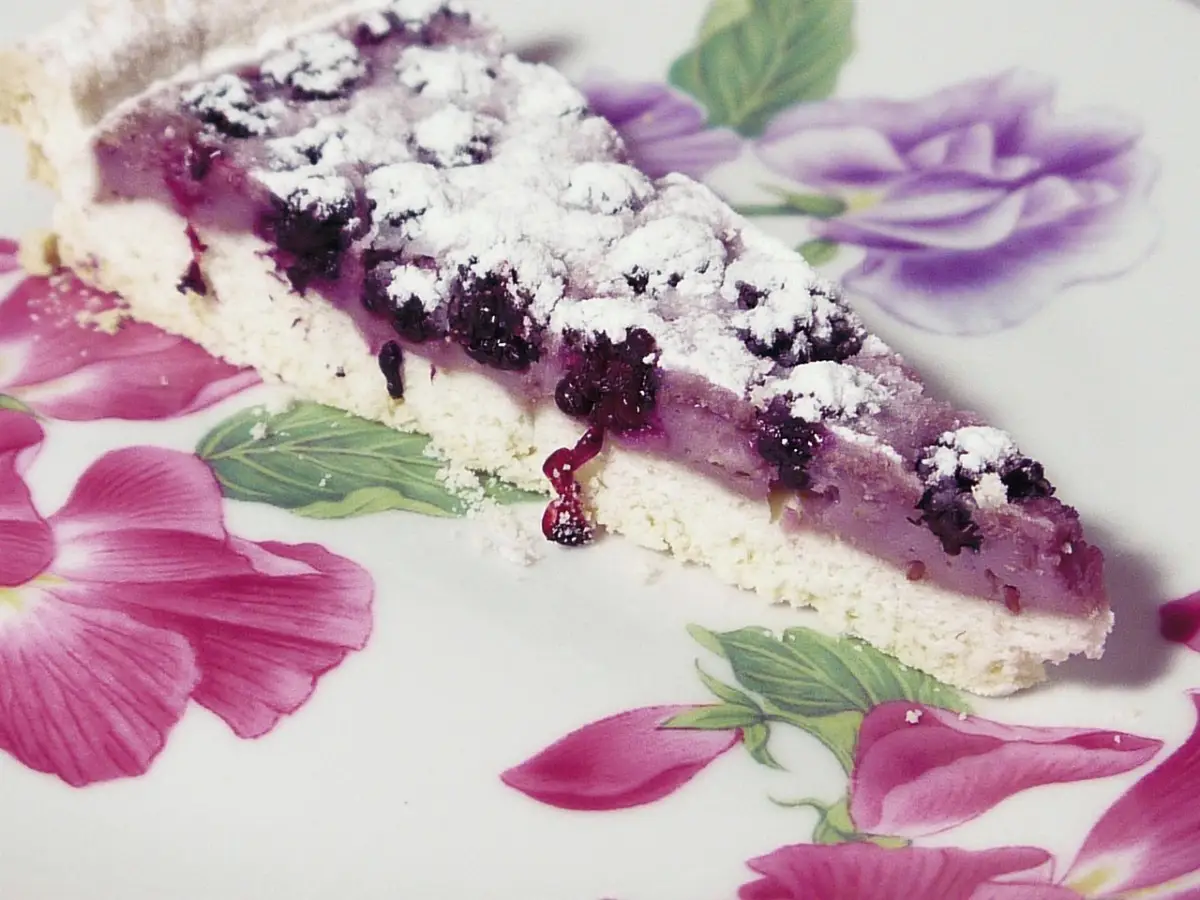 Crostata friabile che non si sbriciola grazie alla frolla riposata